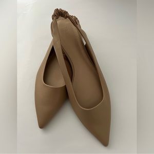 H&M Women Sling Back Flats Size 9 Nude Pointed Toe Back Strap
NWOT No Box